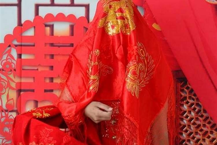 男属龙配什么属相好婚姻