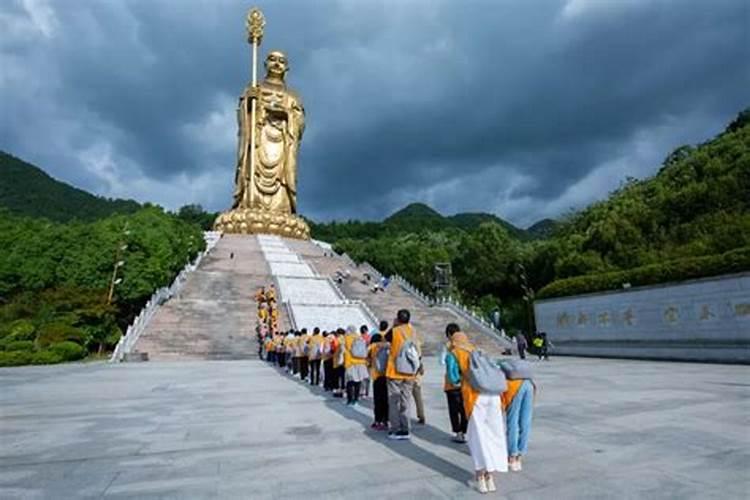 去九华山必拜的寺庙是个